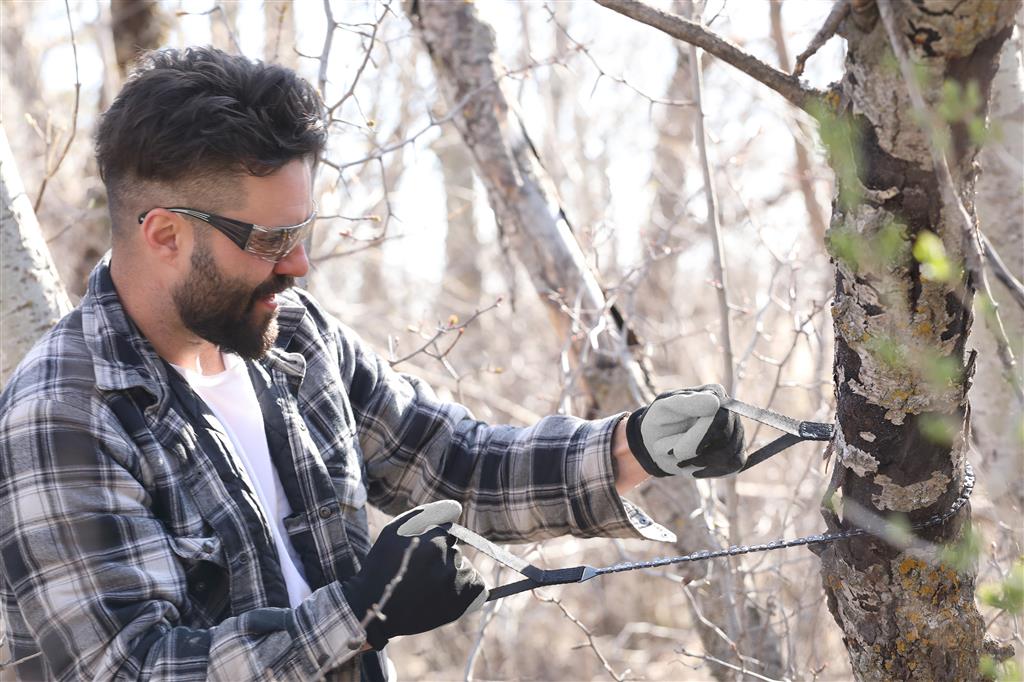 Coghlan's Pocket Chainsaw - KBM Outdoors