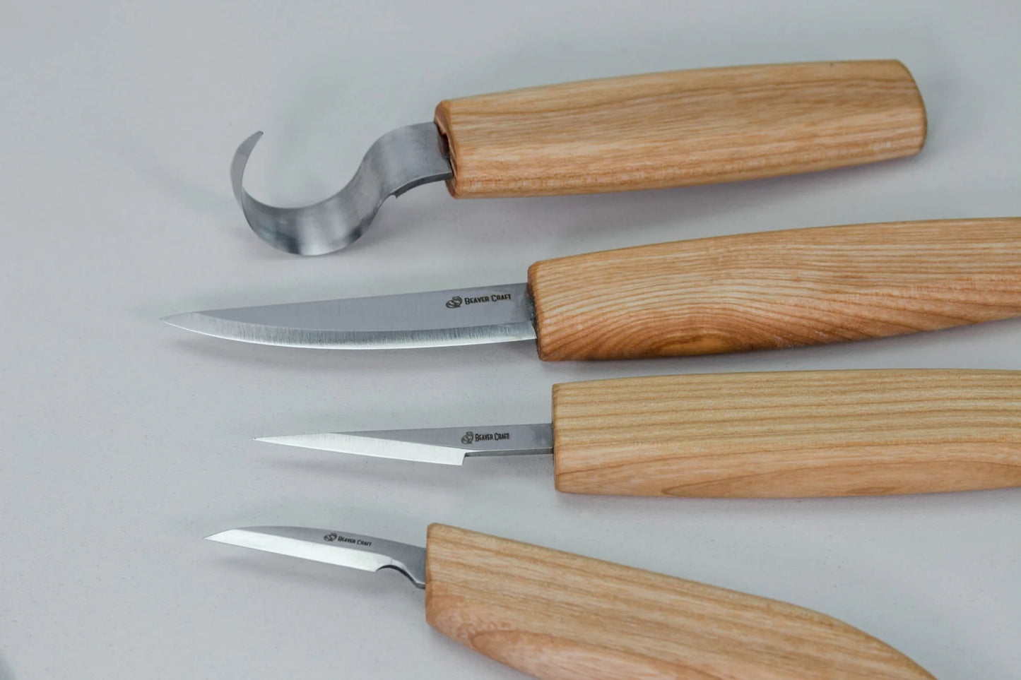 BeaverCraft Carving Knives Set of Four in a Book Case (S09)