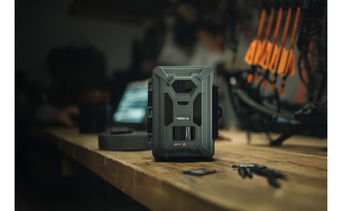 SpyPoint FORCE-24 Non-Cellular Trail Camera