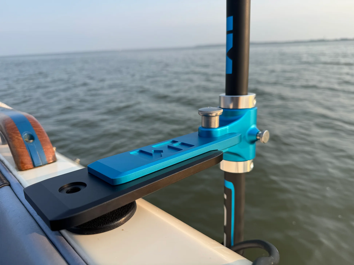 Ice Master PRO SERIES Gunnel Plate Assembly