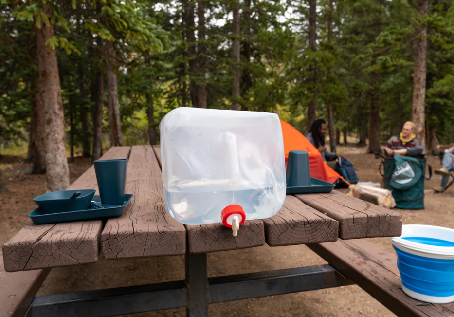 Coghlan's Collapsible Water Container