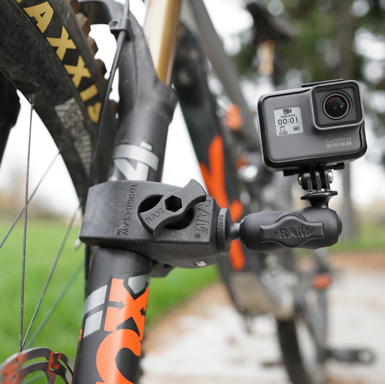 RAM Mounts - Double Socket Arm - B Size - Short Arm (RAM-B-201U-A)