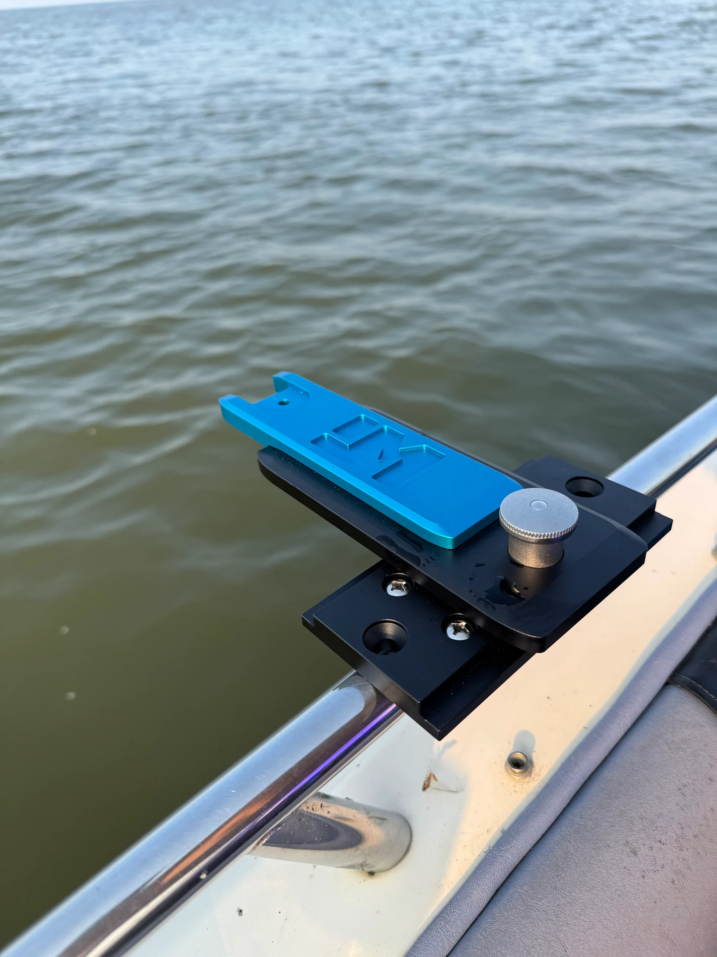 Ice Master PRO SERIES Gunnel Plate Assembly