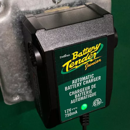 Battery Tender Junior, 0.75A Maintainer - KBM Outdoors
