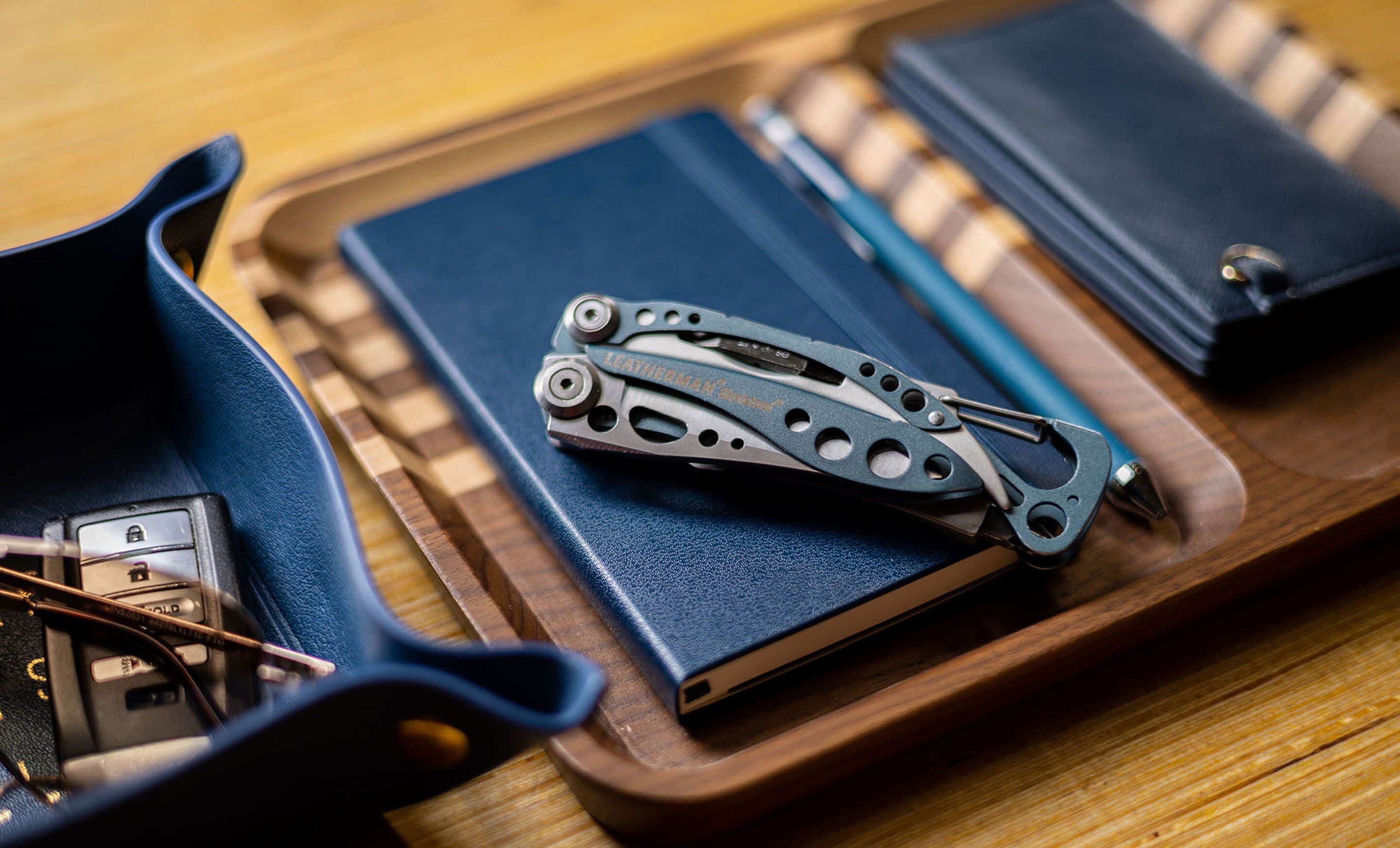 Leatherman shop skeletool edc